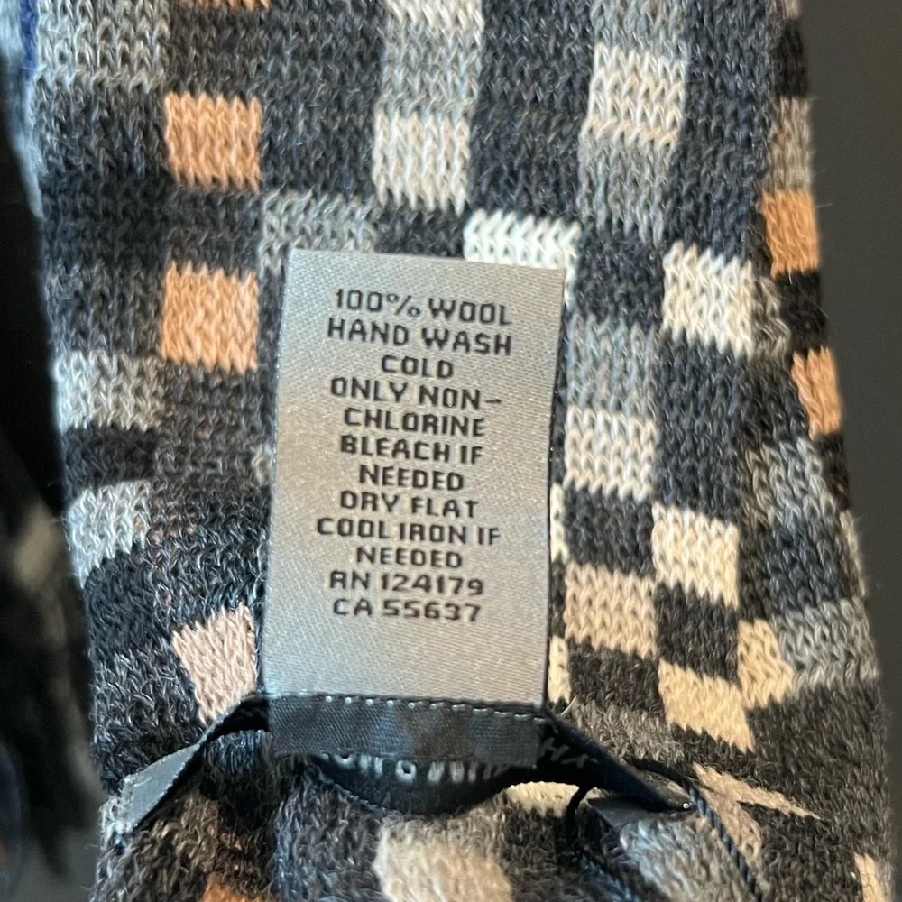 NWT Johnson & Murphy 100% Wool Scarf